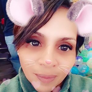 Meet your Posher, Llakelin